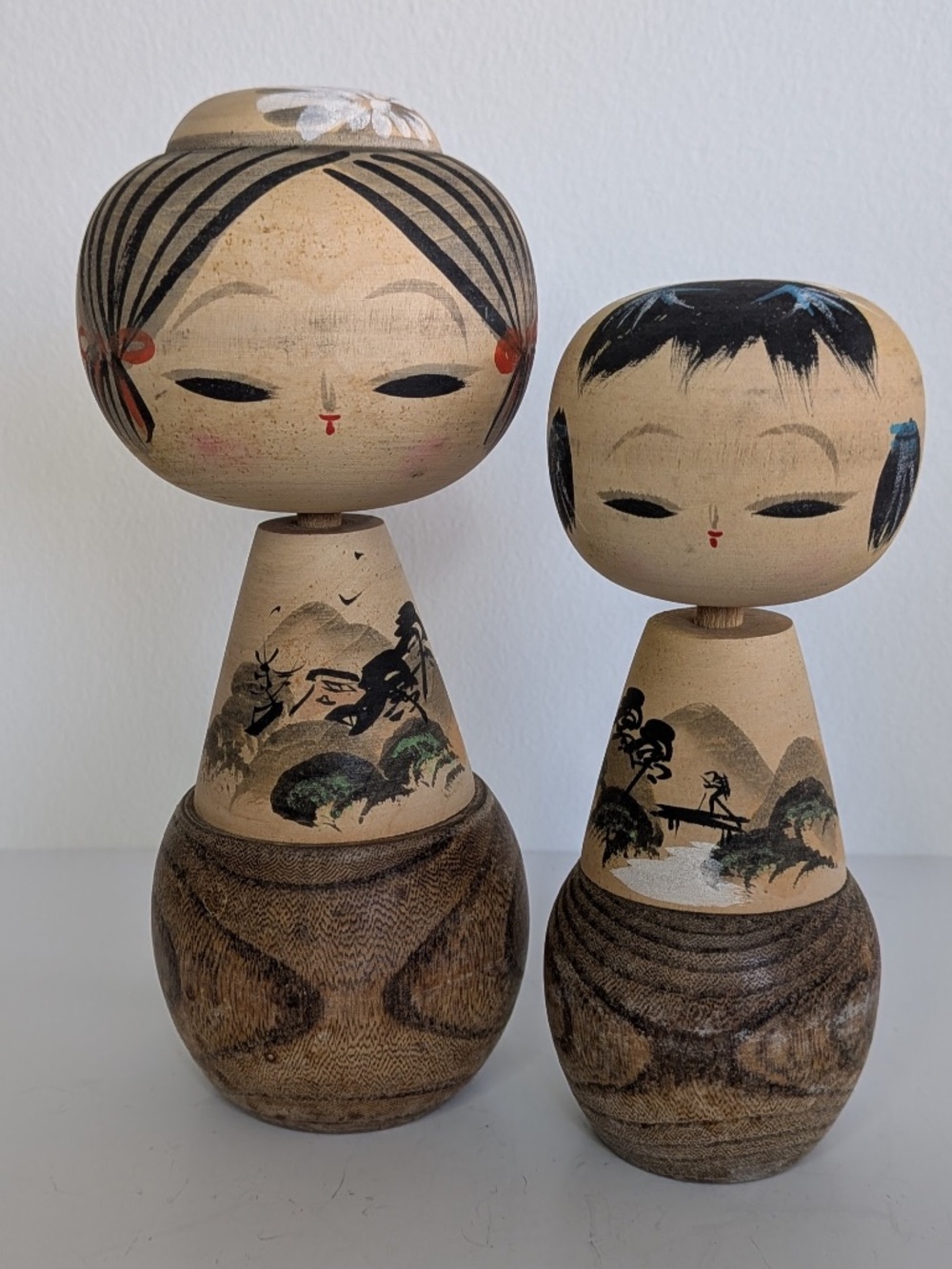 Vintage Japanese wooden Kokeshi Mother & child dolls Folk Art decor, set of 2